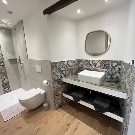 Wowies Guest house *